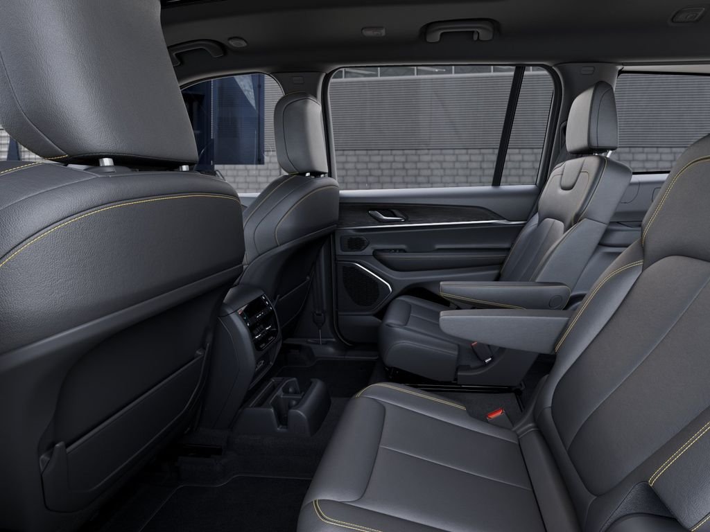 New 2026 Silver Zynith Exterior Paint Jeep  image 23