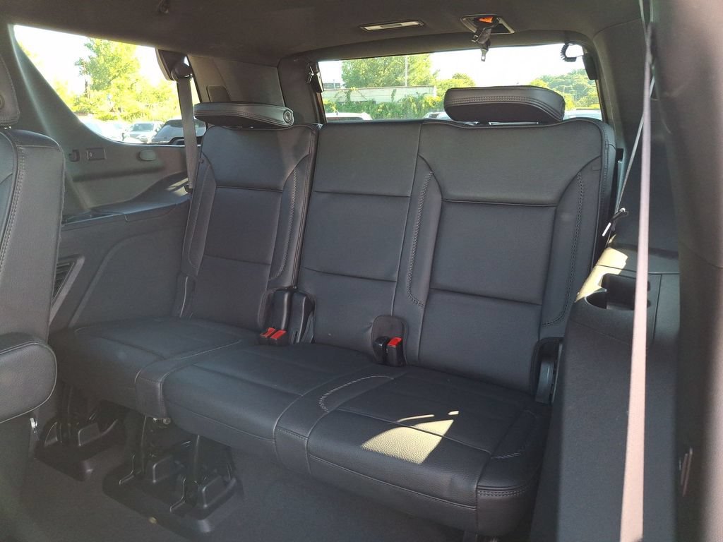 2024 GMC Yukon Denali - Photo 26