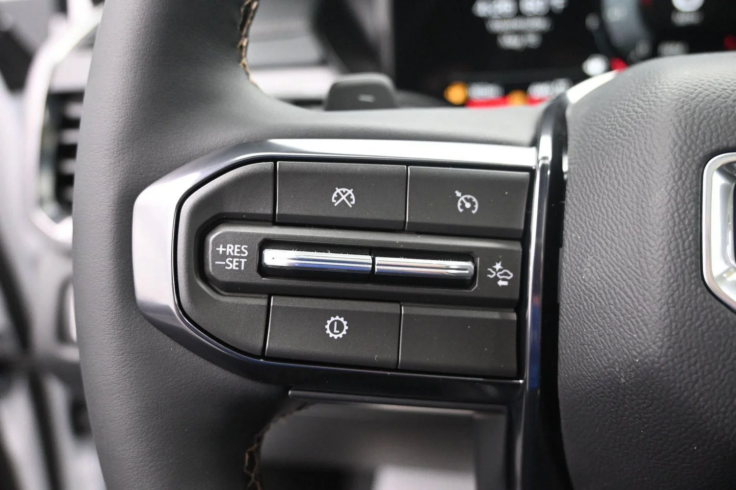2026 GMC Acadia AT4 - Photo 27