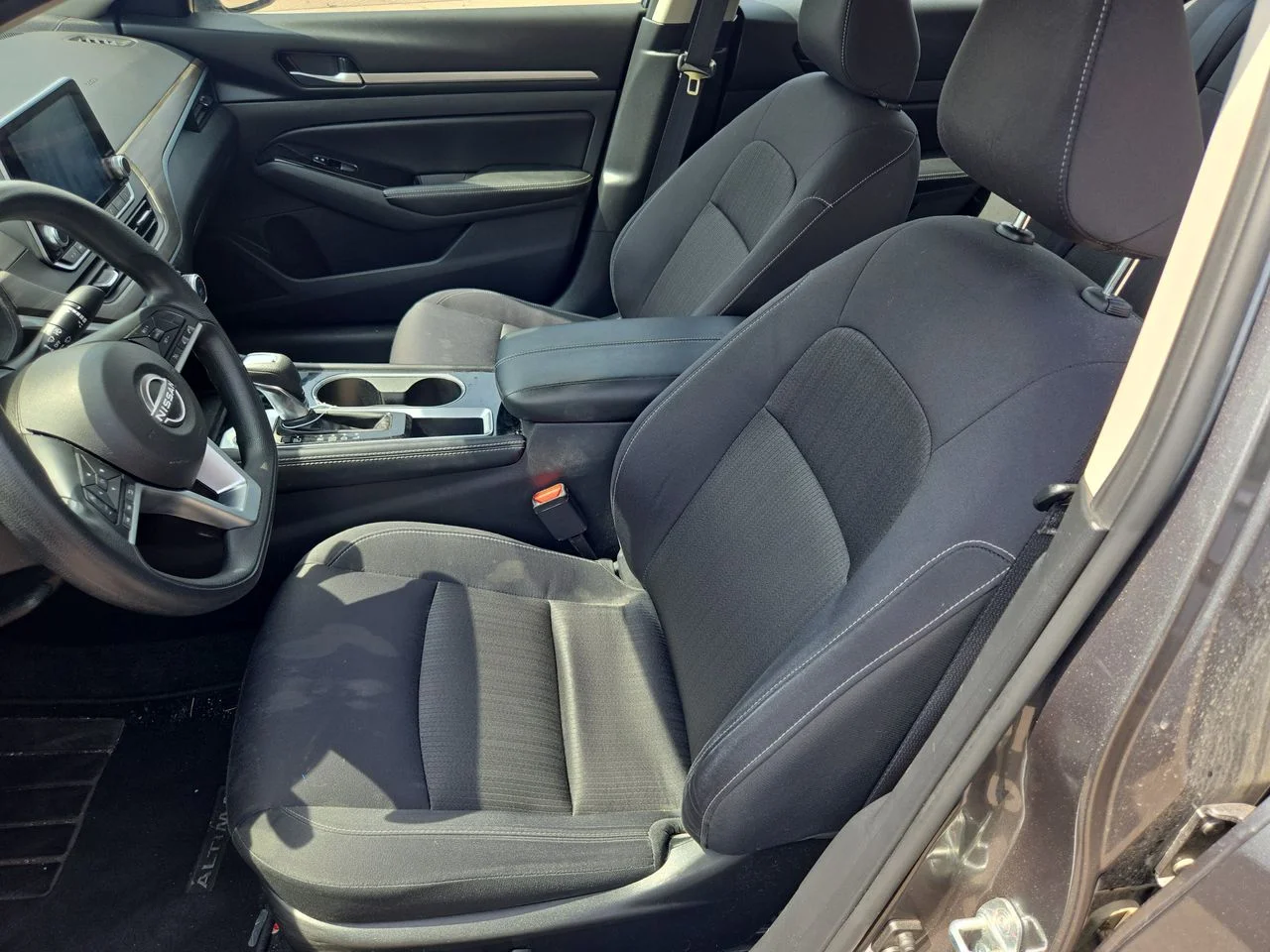 Used 2023 Gun Metallic Nissan 2.5 SV image 14