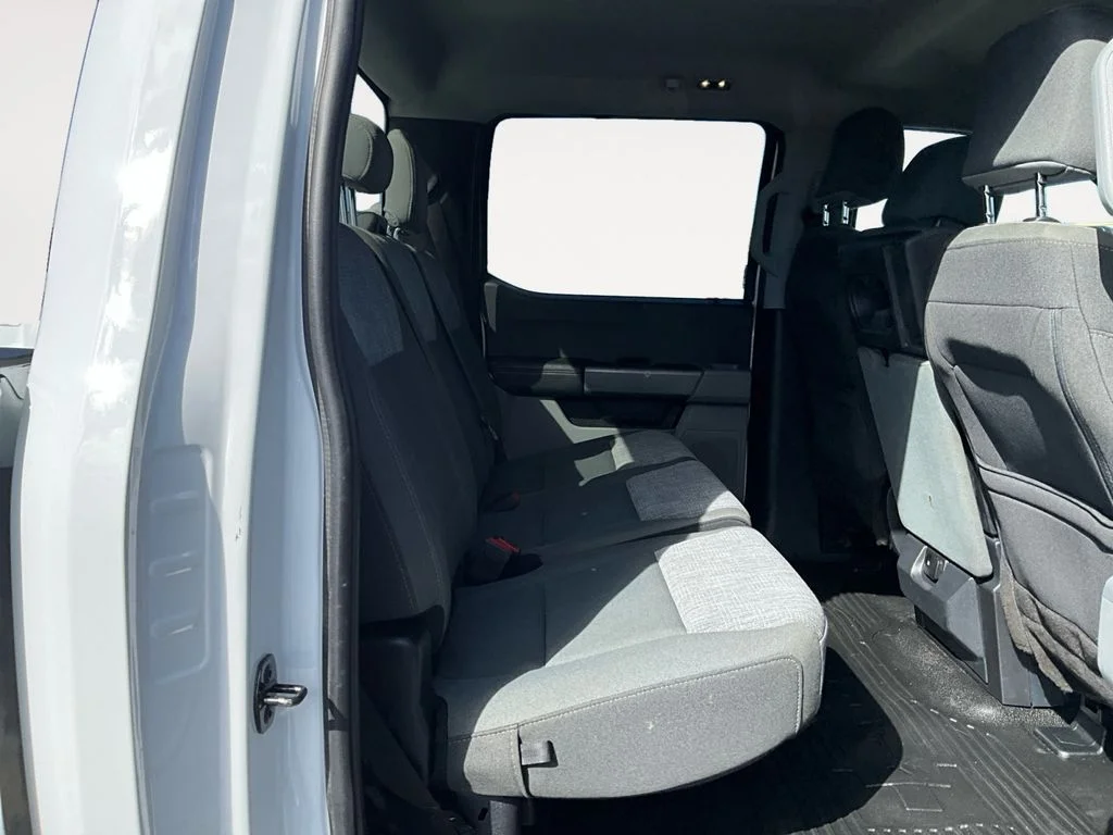 Used 2023 Oxford White Ford XLT image 13