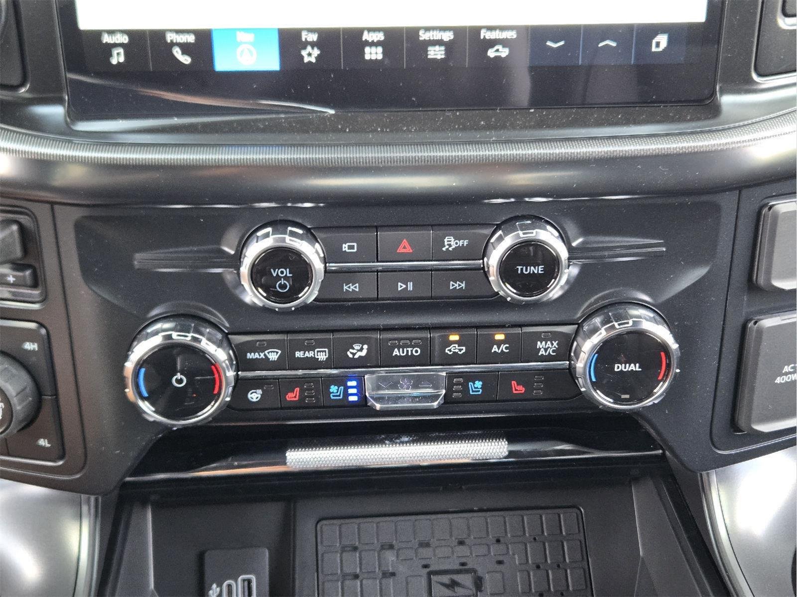 New 2026 Agate Black Metallic FORD Lariat® image 13