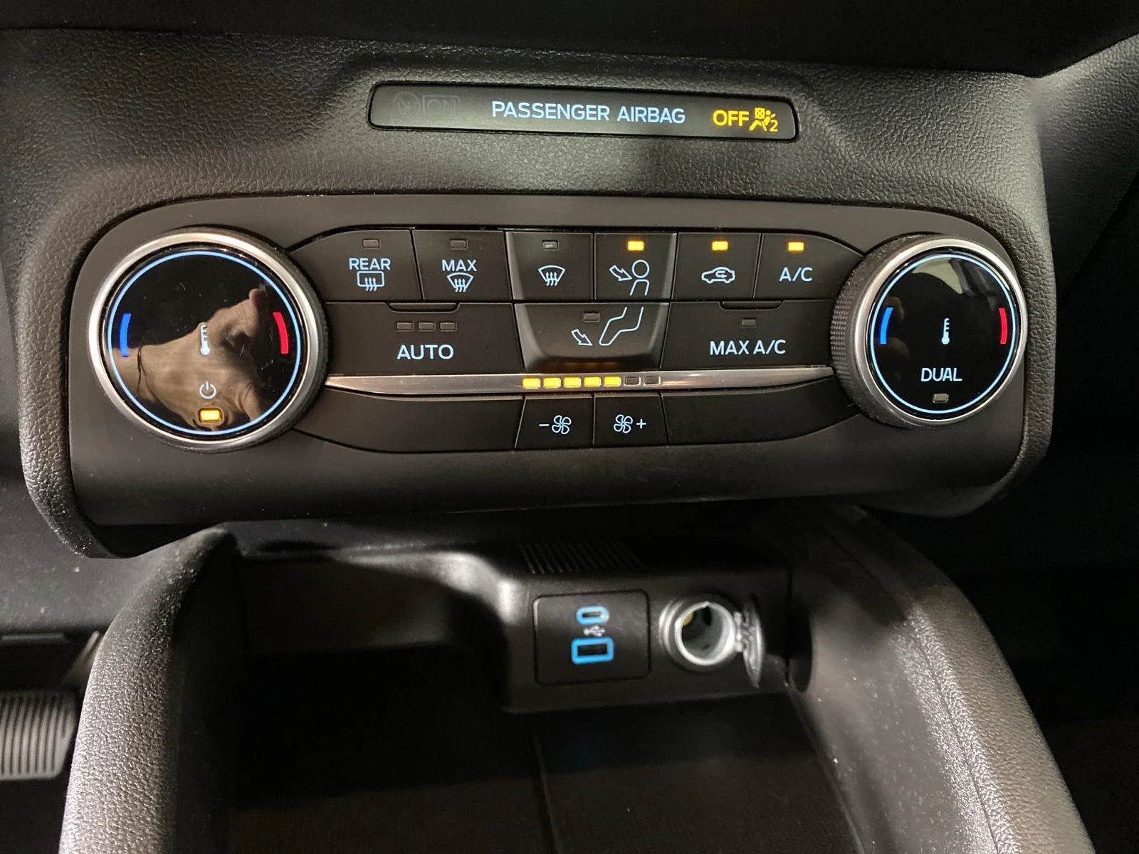 Used 2023 Rd Ford Active image 19