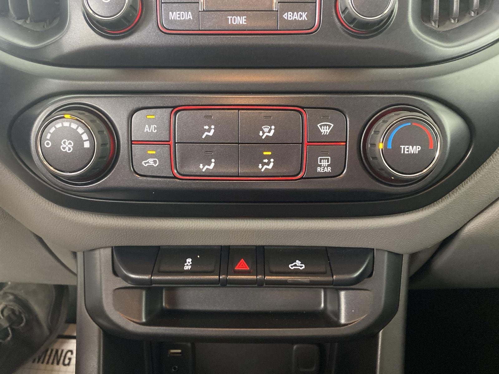Used 2016 Summit White GMC 2WD image 17
