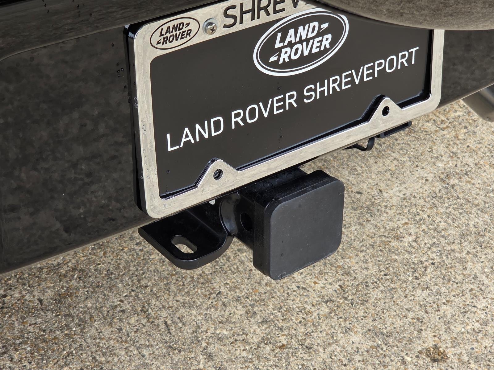 Used 2025 Carpathian Grey Premium Metallic Land Rover V8 image 11