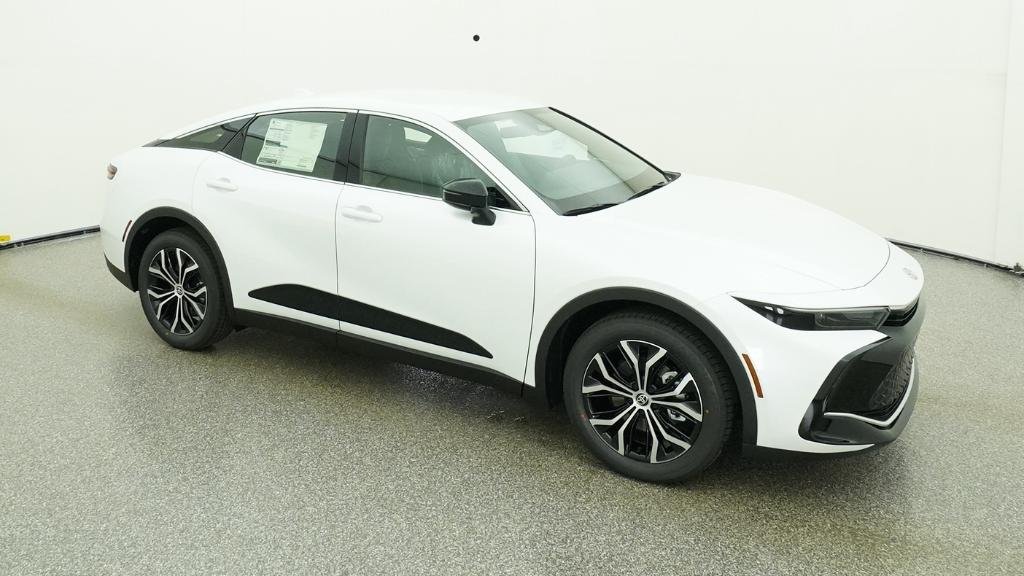 New 2026 Oxygen White Toyota XLE image 20