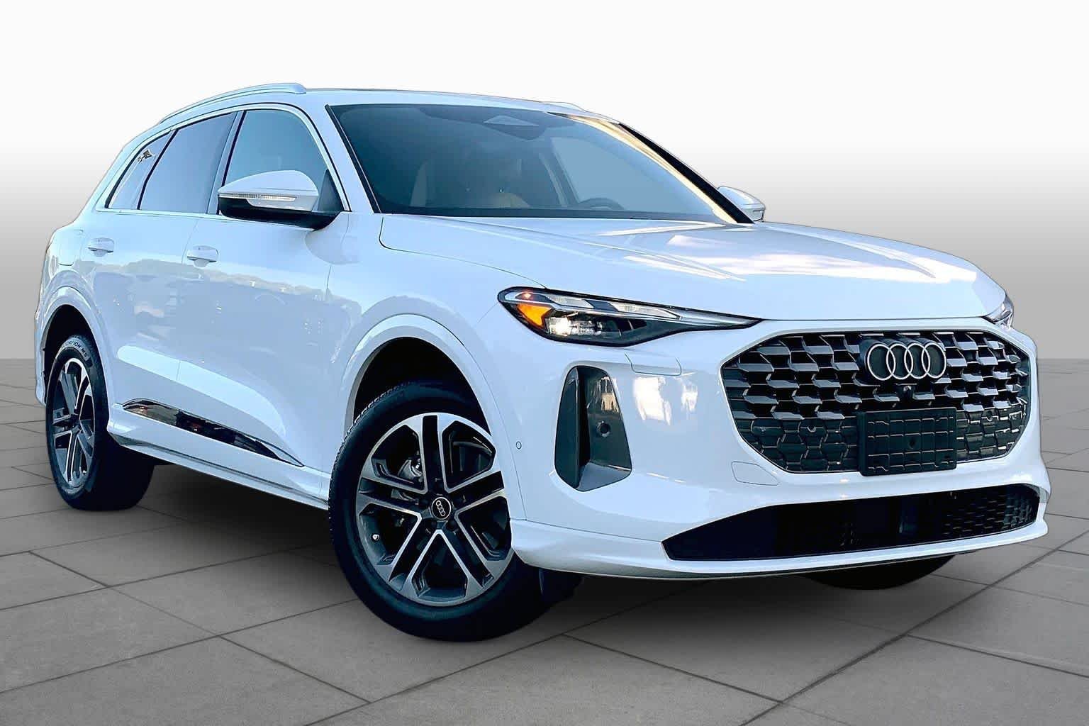 Used 2025 Glacier White Metallic Audi Premium image 3