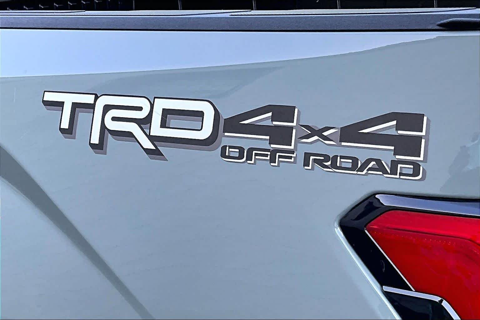 Used 2025 Lunar Rock Toyota Limited image 10