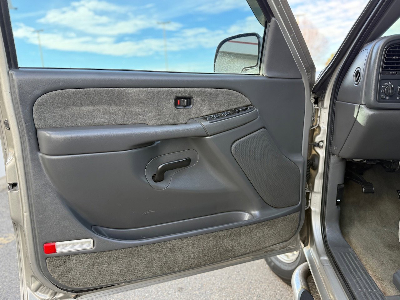 2003 Chevrolet Silverado 2500HD LS - Photo 10