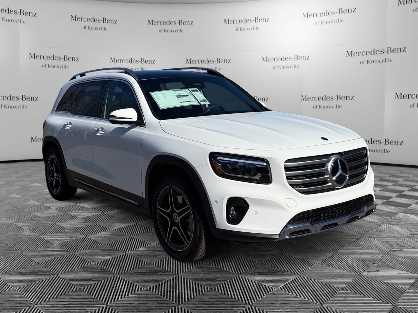 Used 2026 Polar White Mercedes-Benz GLB 250 image 7