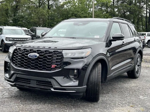 New 2026 Agate Black Metallic Ford ST image 5