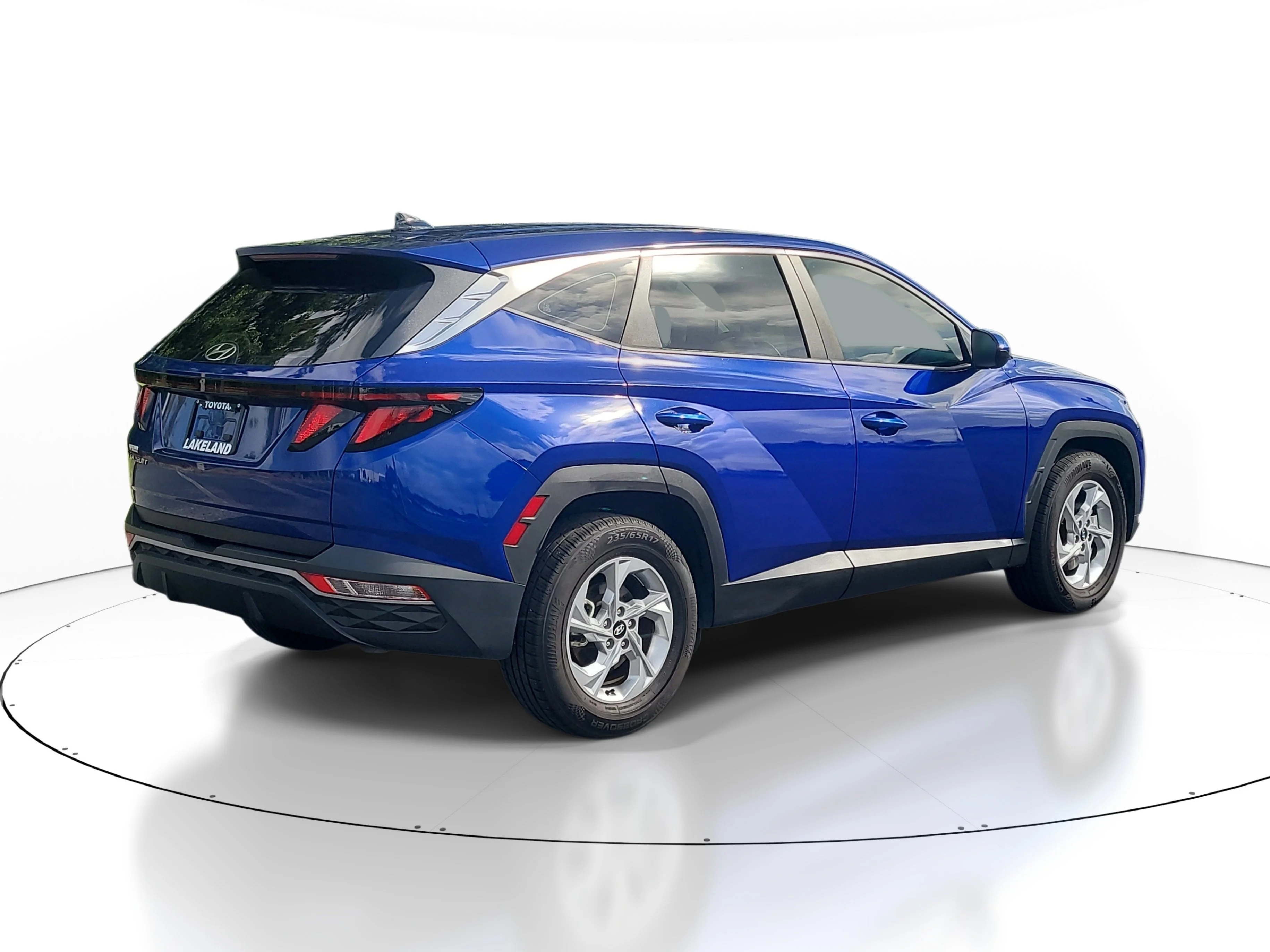 Used 2024 Intense Blue Hyundai SE image 6