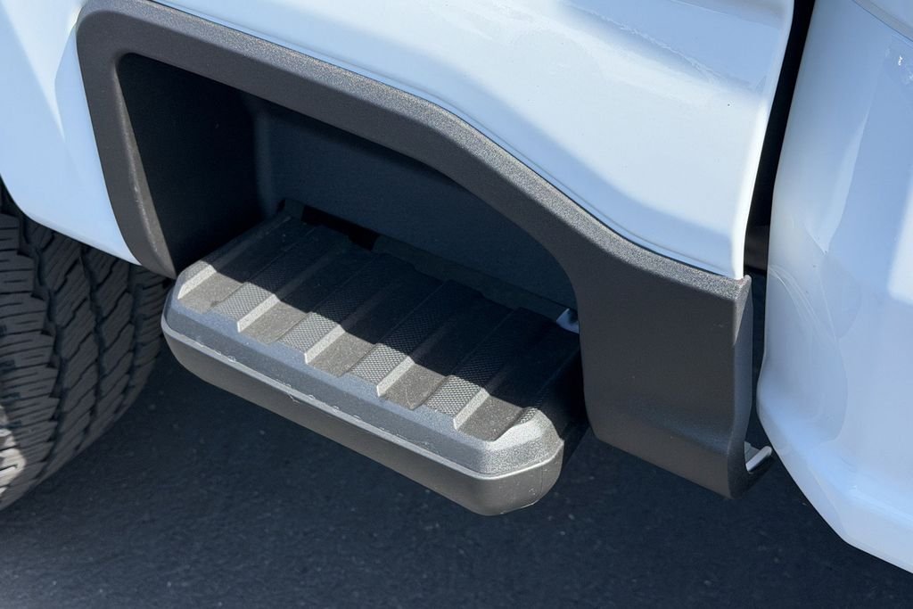New 2026 Oxford White Ford F-250® King Ranch® image 7
