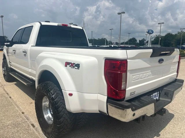 Certified Used 2022 White Ford Lariat image 3
