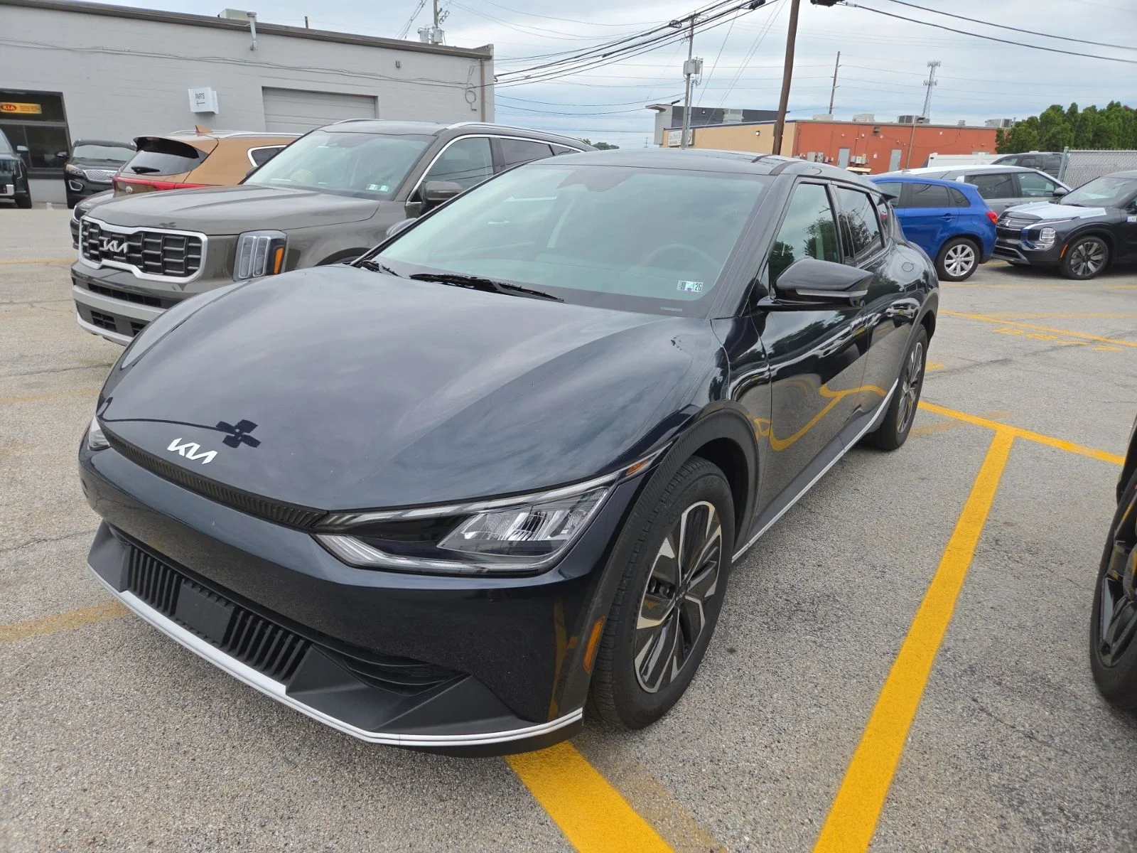 Certified Used 2024 Blue Kia Light image 14
