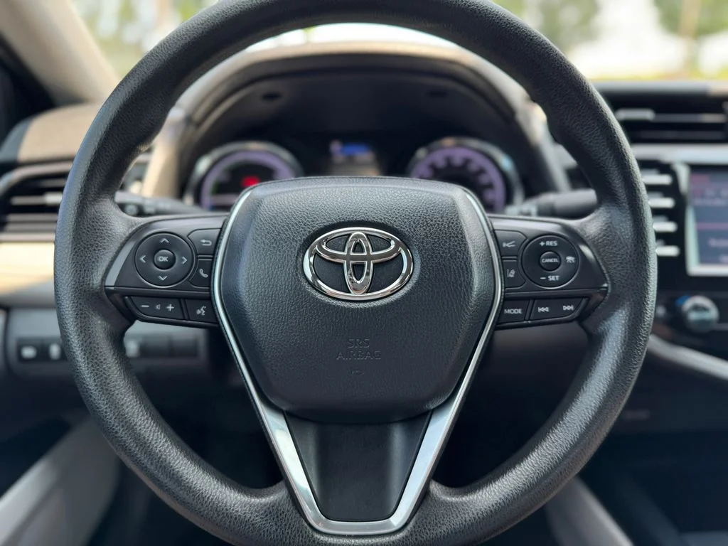 Used 2019 Midnight Black Metallic Toyota LE image 14