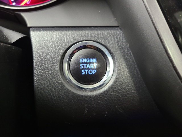 Certified Used 2021 Wind Chill Pearl/Midnight Black Metallic Toyota XSE V6 image 36