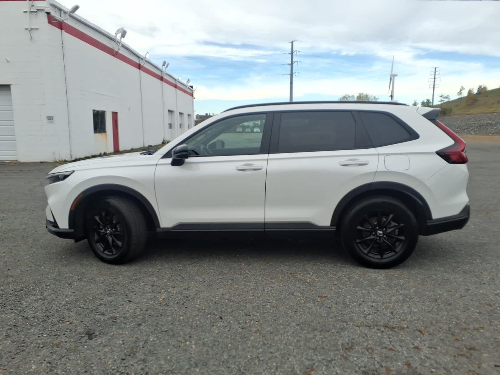 Certified Used 2026 Platinum White Pearl Honda Sport-L image 8