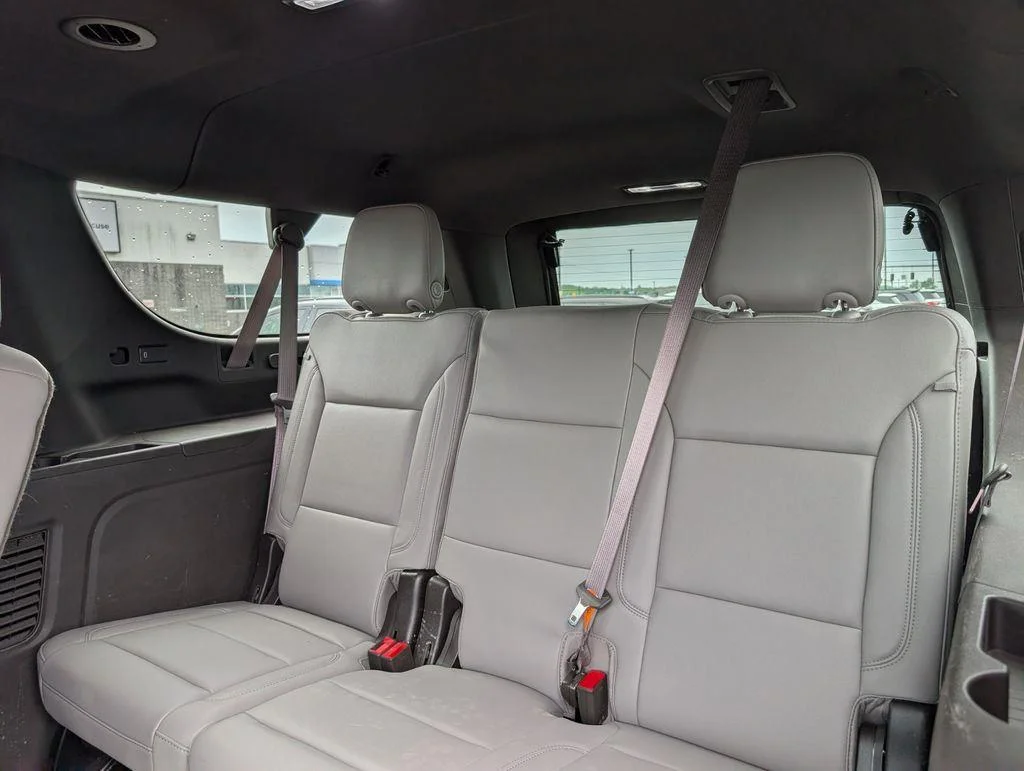 Used 2024 Midnight Blue Metallic Chevrolet Z71 image 17