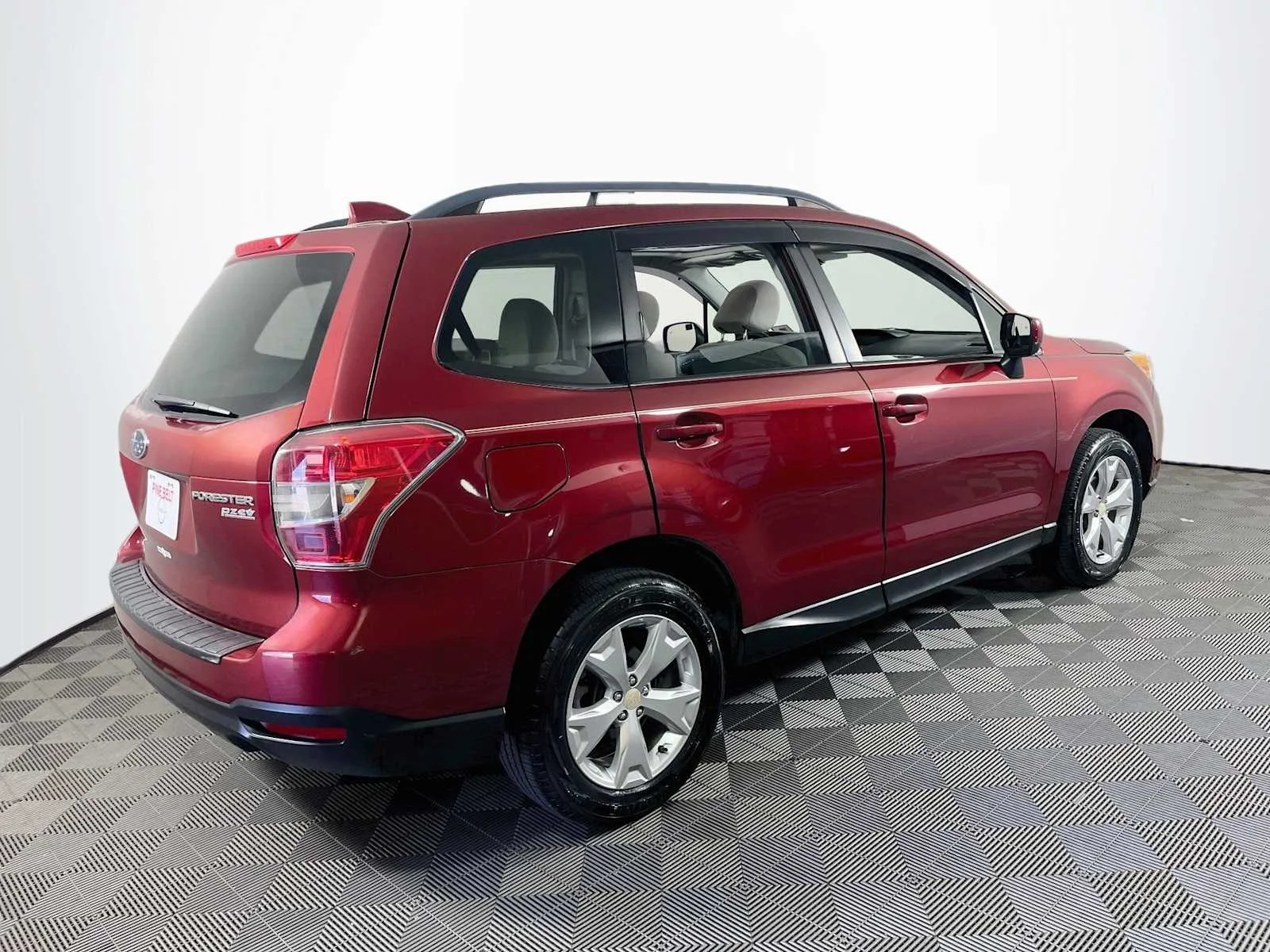 Used 2016 Venetian Red Pearl Subaru 2.5i Premium image 4