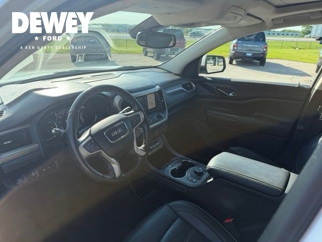 Used 2022 White Frost Tricoat GMC Denali image 16