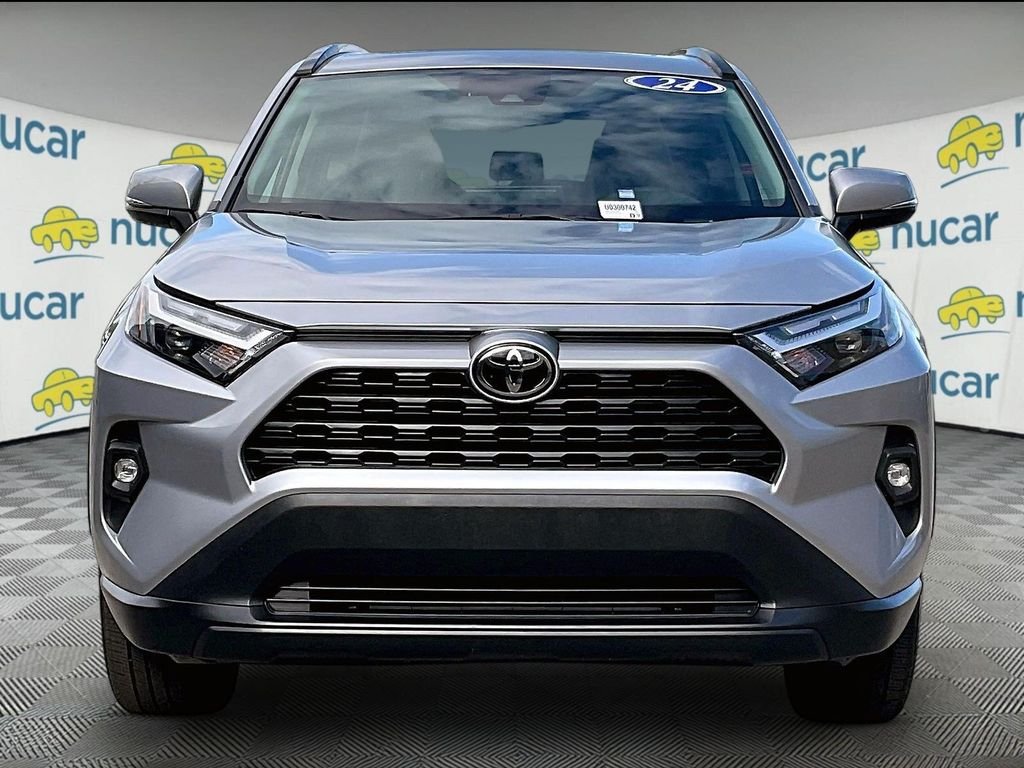 Used 2024 Silver Toyota XLE Premium image 2