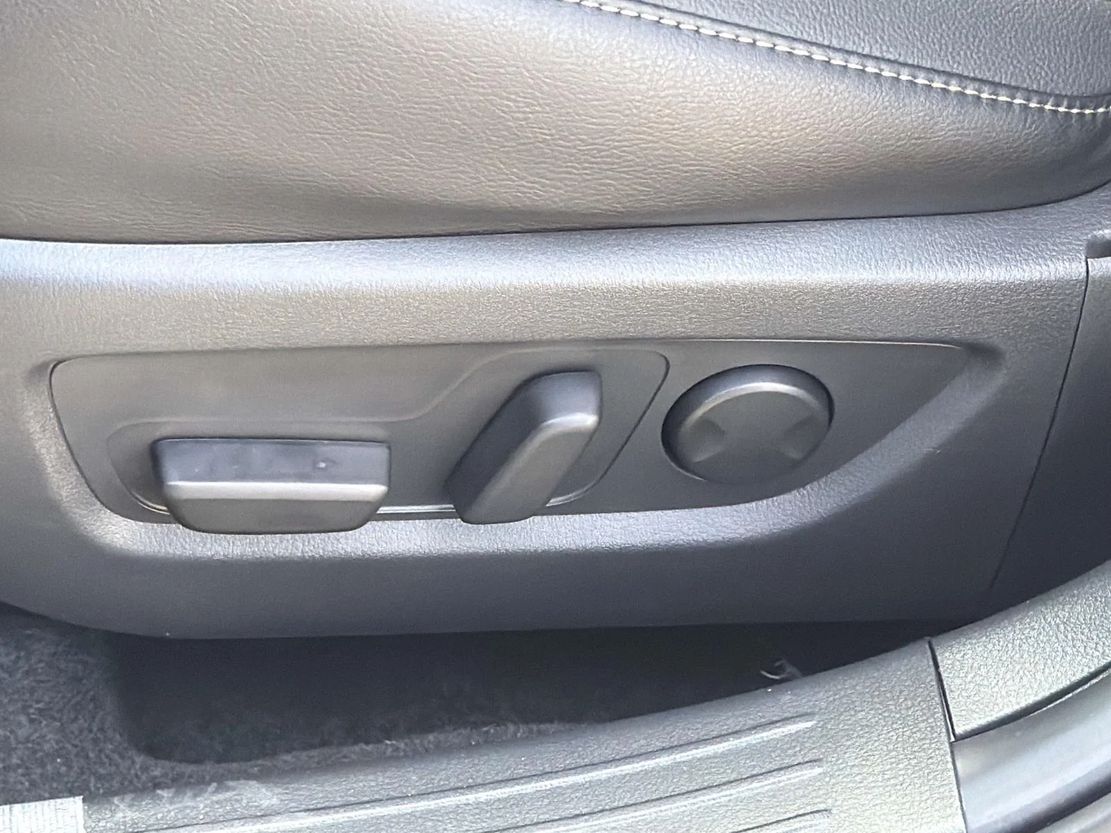 New 2026 Wind Chill Pearl Mazda Preferred AWD image 20