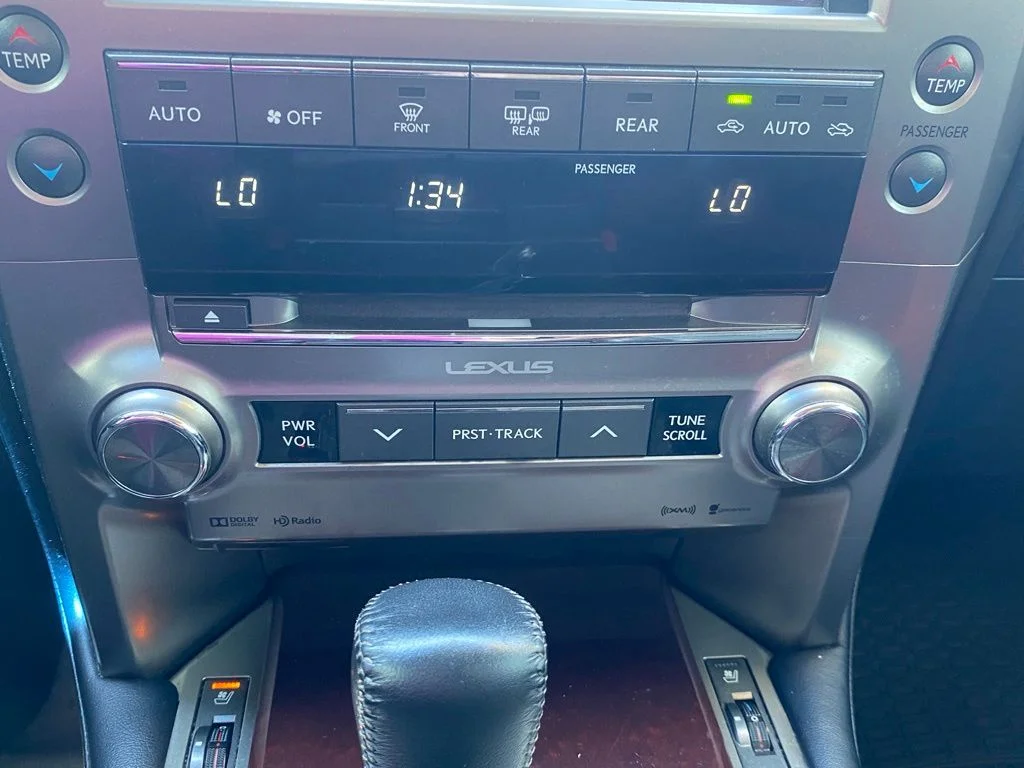 Used 2014 Gray Lexus 460 image 25