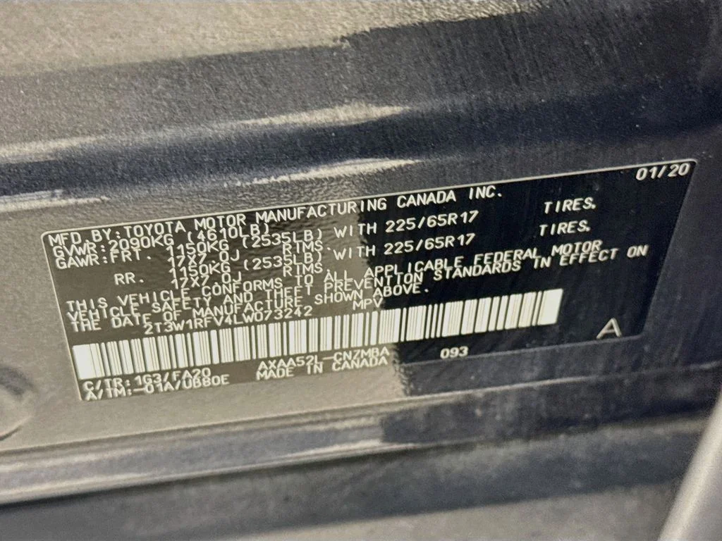 Used 2020 Gray Toyota XLE image 41