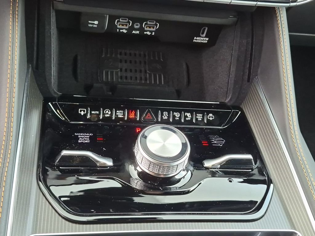 New 2026 High Gloss Black Jeep Summit Reserve image 19