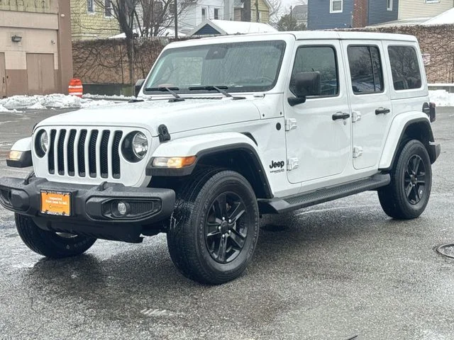 Certified Used 2022 White/off-white Jeep Unlimited Sahara Altitude image 4