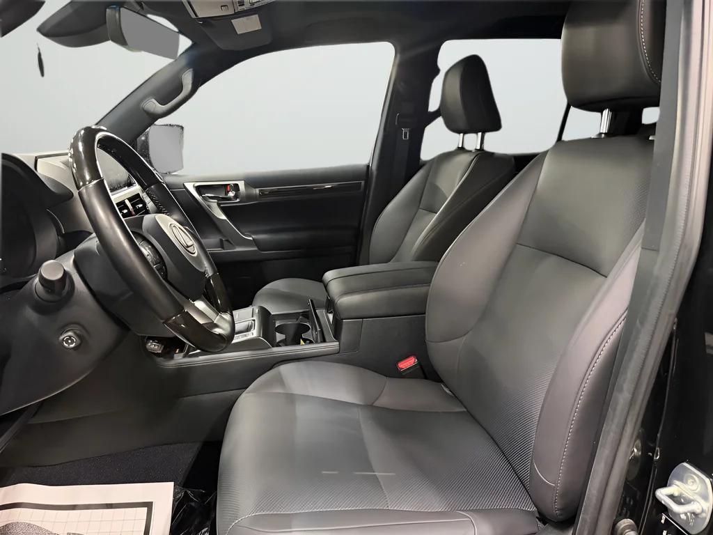 Used 2023 Black Lexus 460 image 19