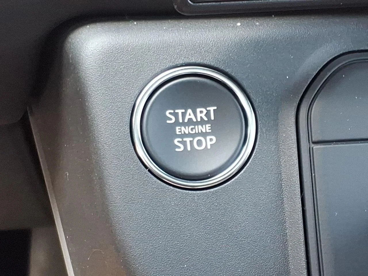 New 2026 Carpathian Grey LAND ROVER X image 16