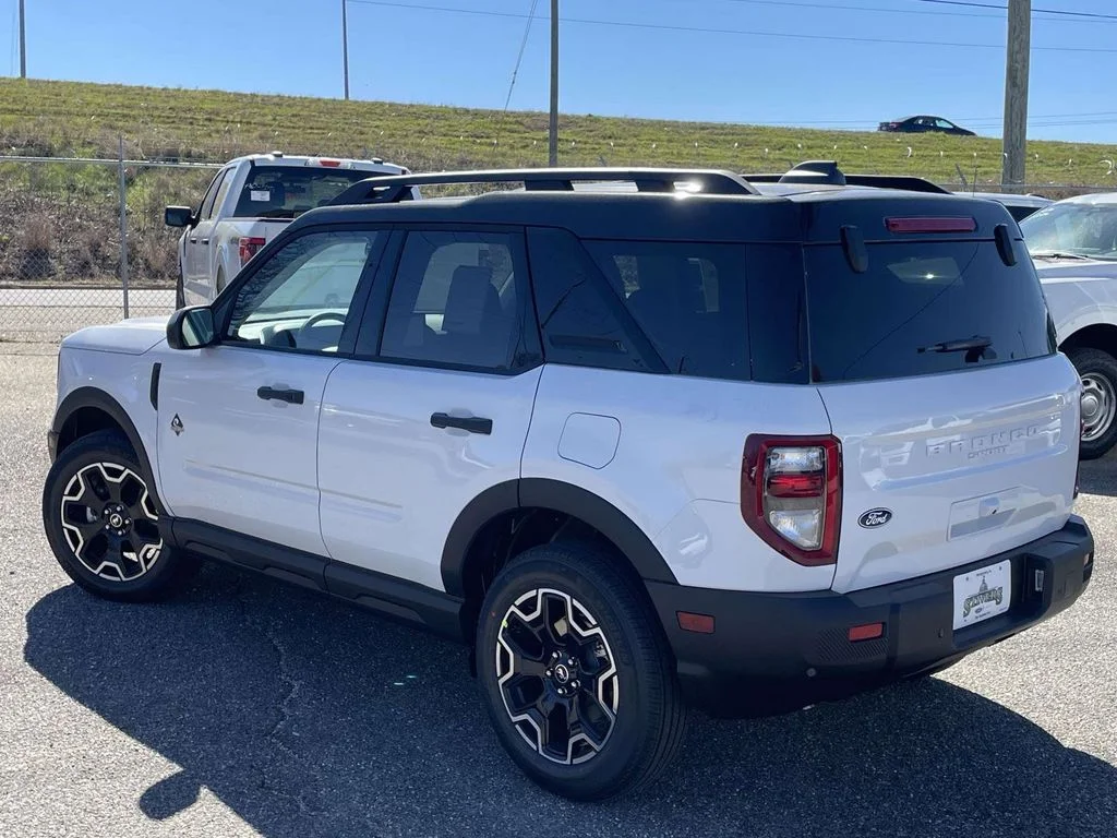 New 2026 White Ford Outer Banks image 5