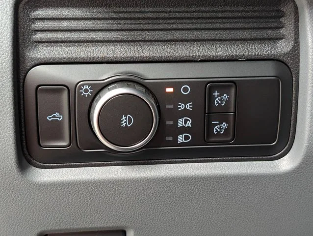 New 2026 Oxford White Ford F-250® XL image 40