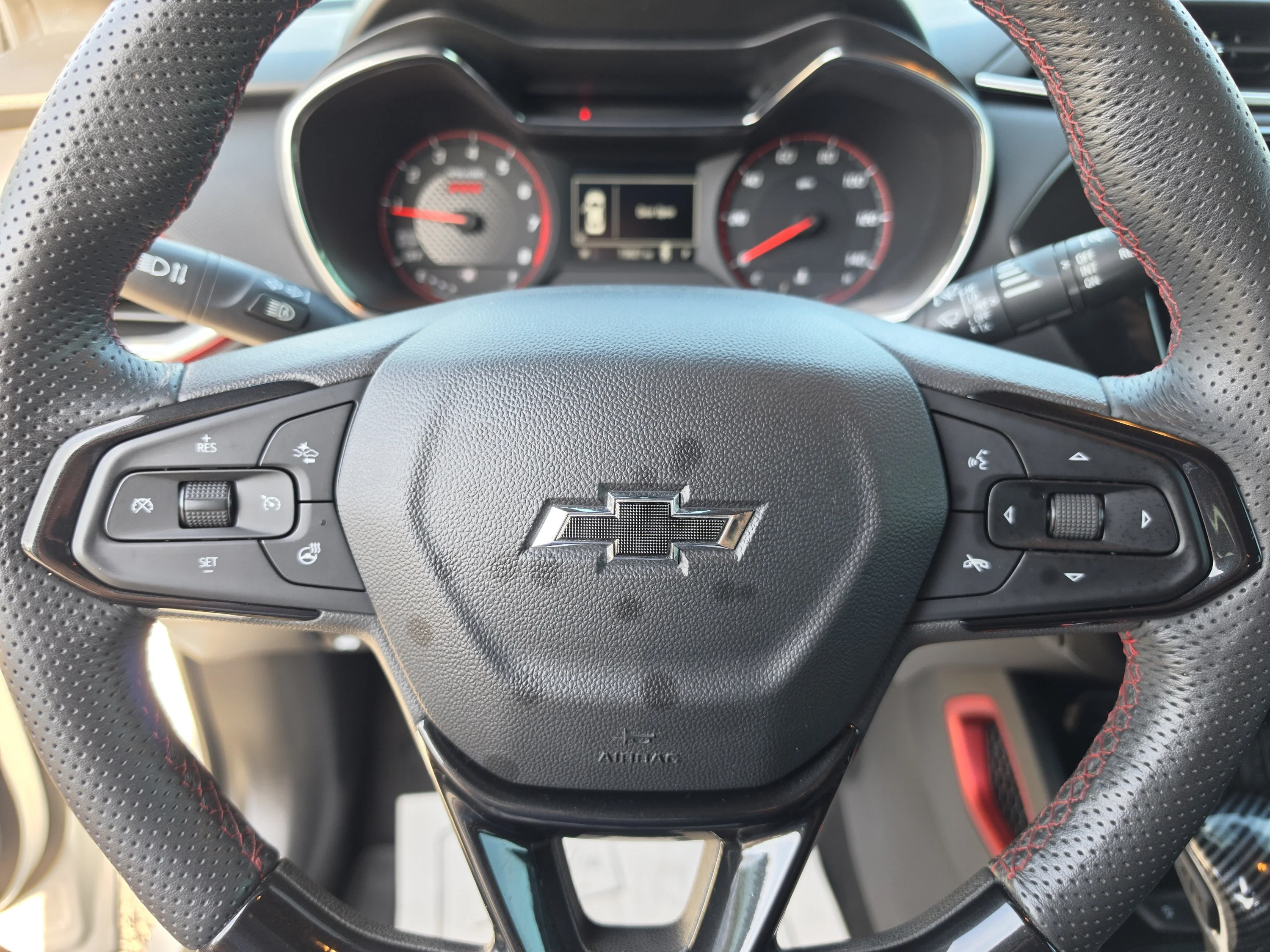 Used 2023 Summit White Chevrolet RS image 34