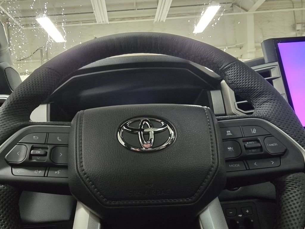 2026 Toyota Tundra Limited - Photo 31