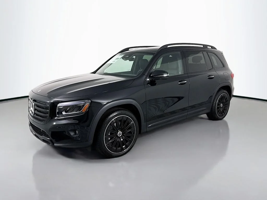 2026 Mercedes-Benz GLB GLB 250 4MATIC's photo