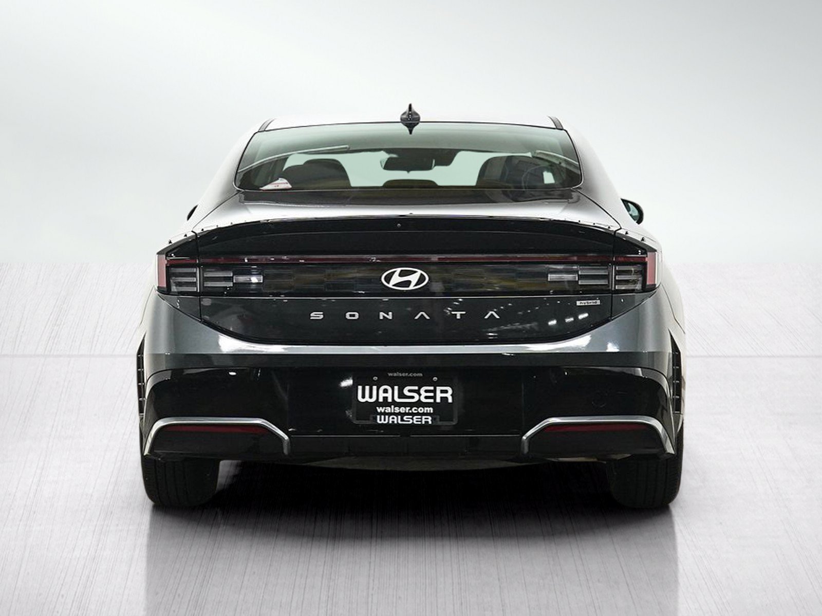 Used 2025 Portofino Gray Hyundai SEL FWD image 5