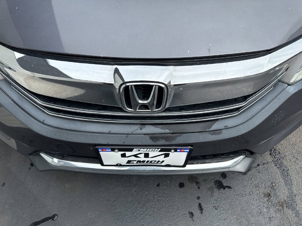Used 2017  Honda EX image 23
