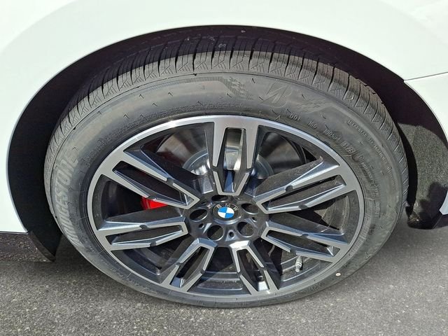 New 2027 Alpine White BMW 540i xDrive image 7