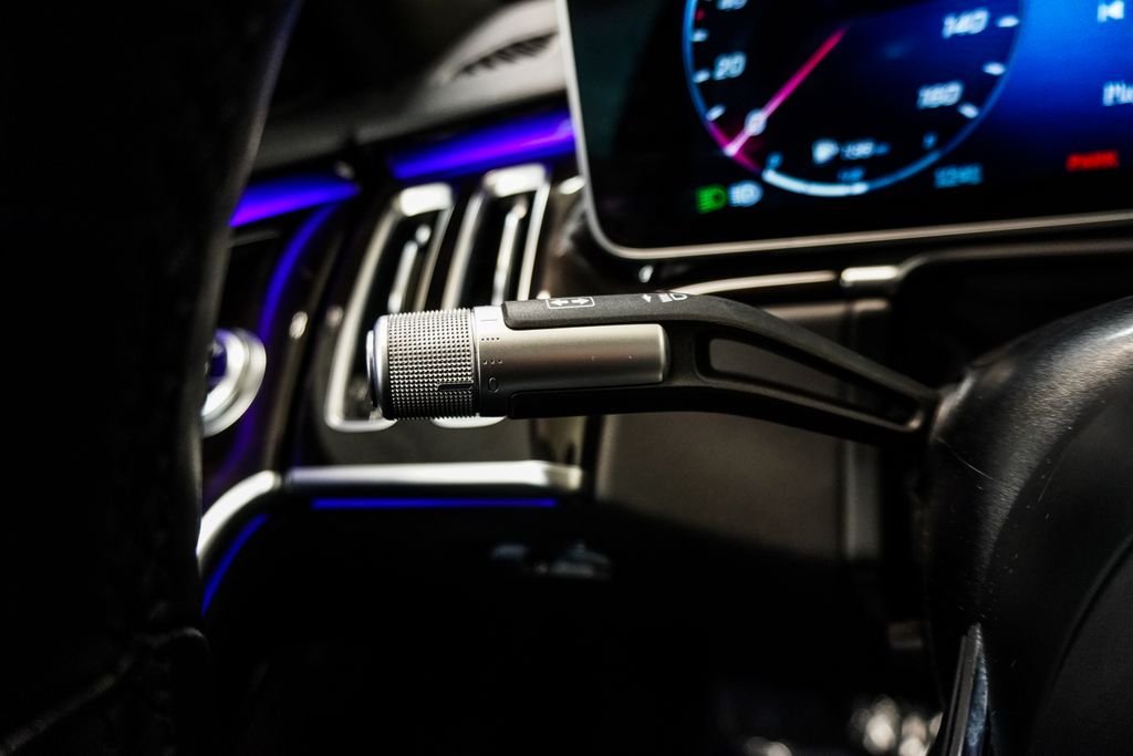 Used 2024 Black Mercedes-Benz S 580 image 19