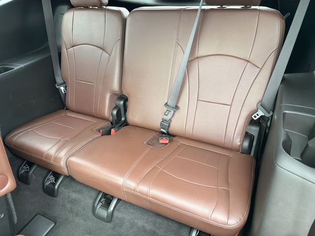Used 2018 White Buick Avenir image 28