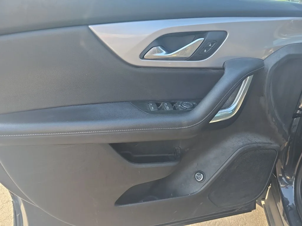 Used 2021 Iron Gray Metallic Chevrolet LT image 12
