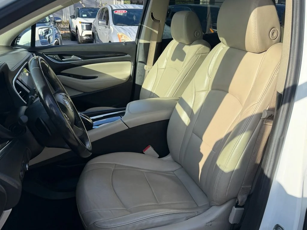 Used 2020 White Buick Essence image 10