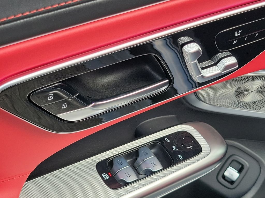 New 2027 MANUFAKTUR Alpine Grey Mercedes-Benz AMG® CLE 53 4MATIC+ Cabriolet image 12