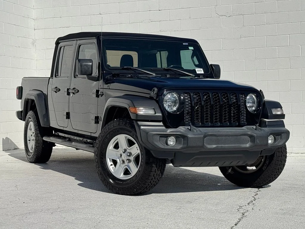 Used 2020 Black Jeep Sport image 2