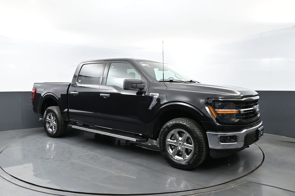 Used 2025 Black Ford XLT image 3