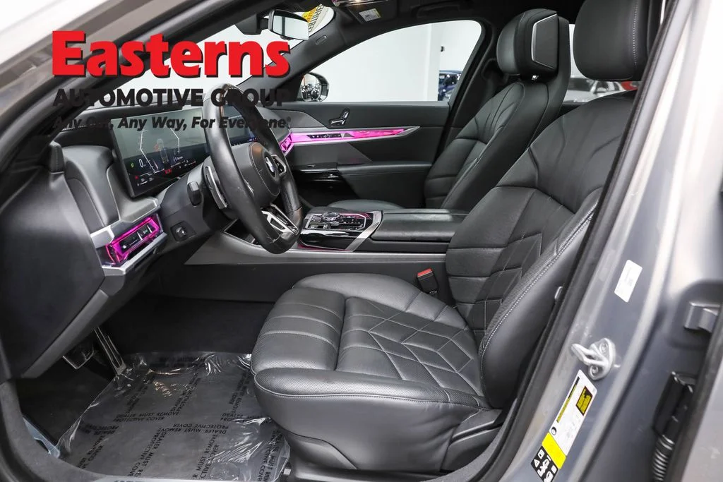 Used 2023 Gray BMW 760i xDrive image 14