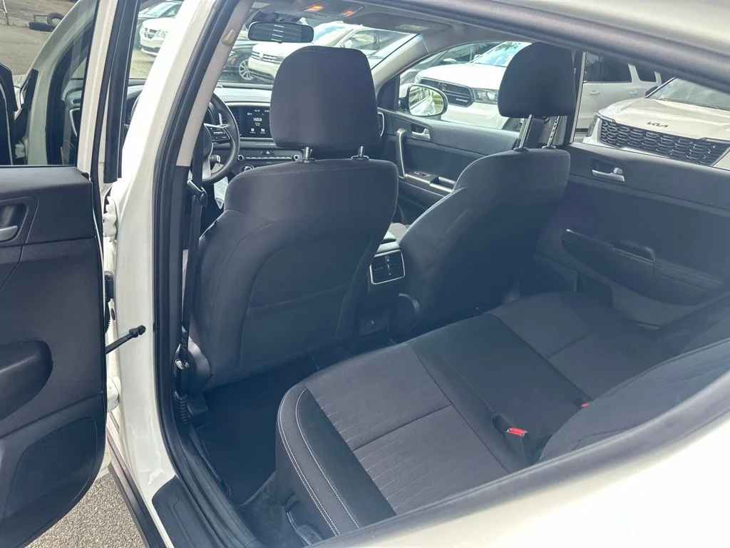 Used 2020 White Kia LX image 22